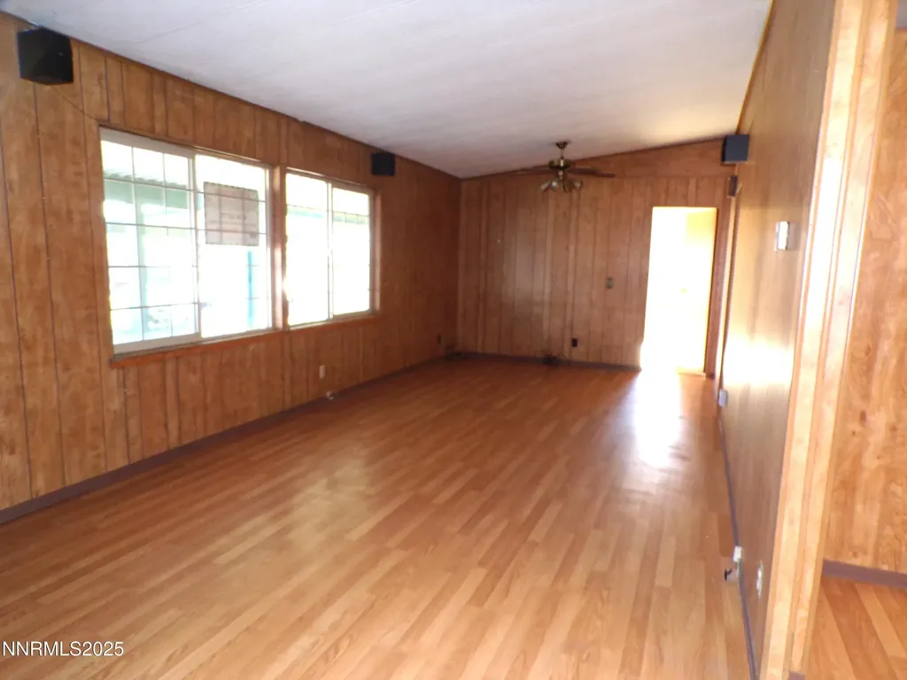 305 Parkland Fernley NV 89408
