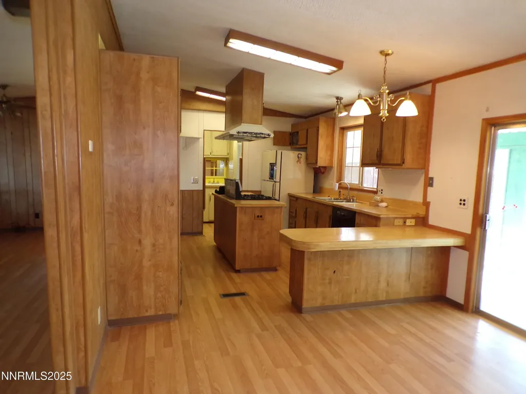 305 Parkland Fernley NV 89408