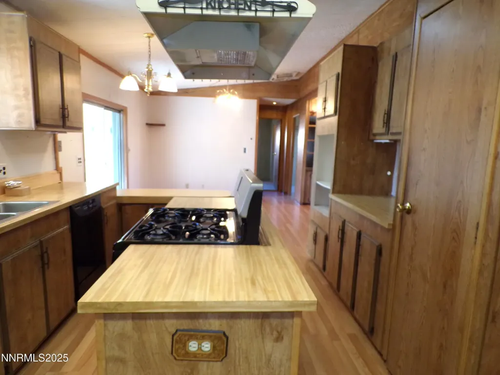 305 Parkland Fernley NV 89408