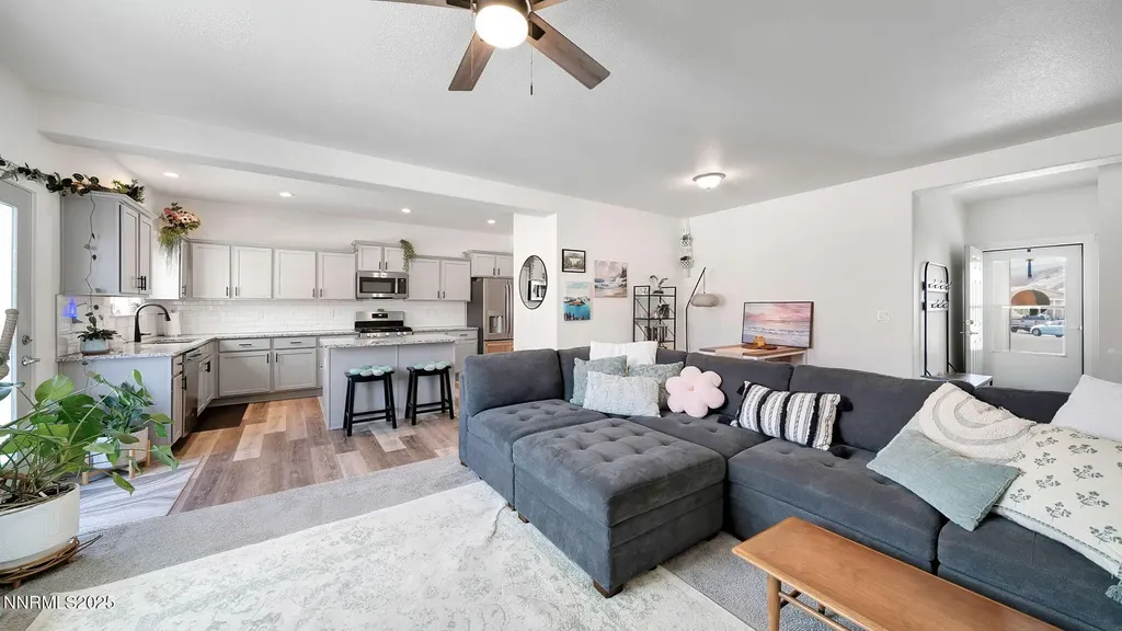 17821 Davis Meadow Reno NV 89508