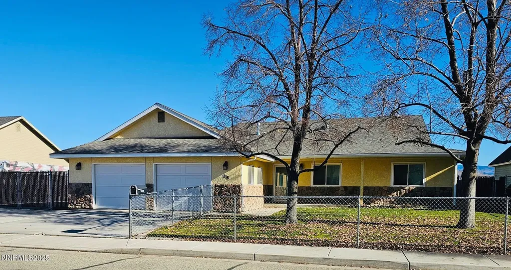 316 Kay Yerington NV 89447