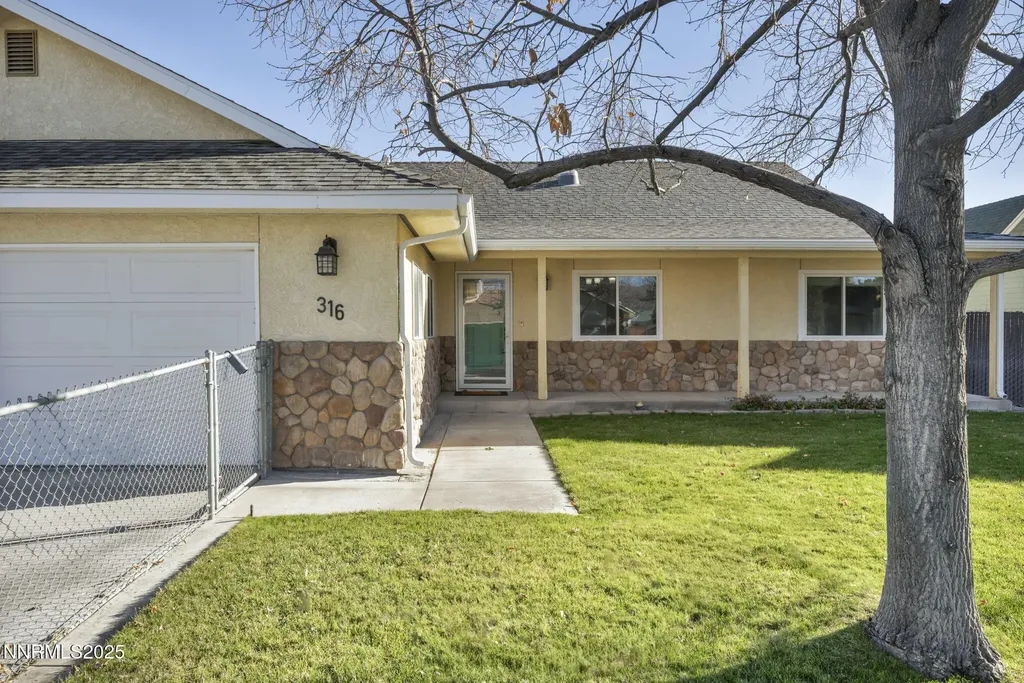 316 Kay Yerington NV 89447