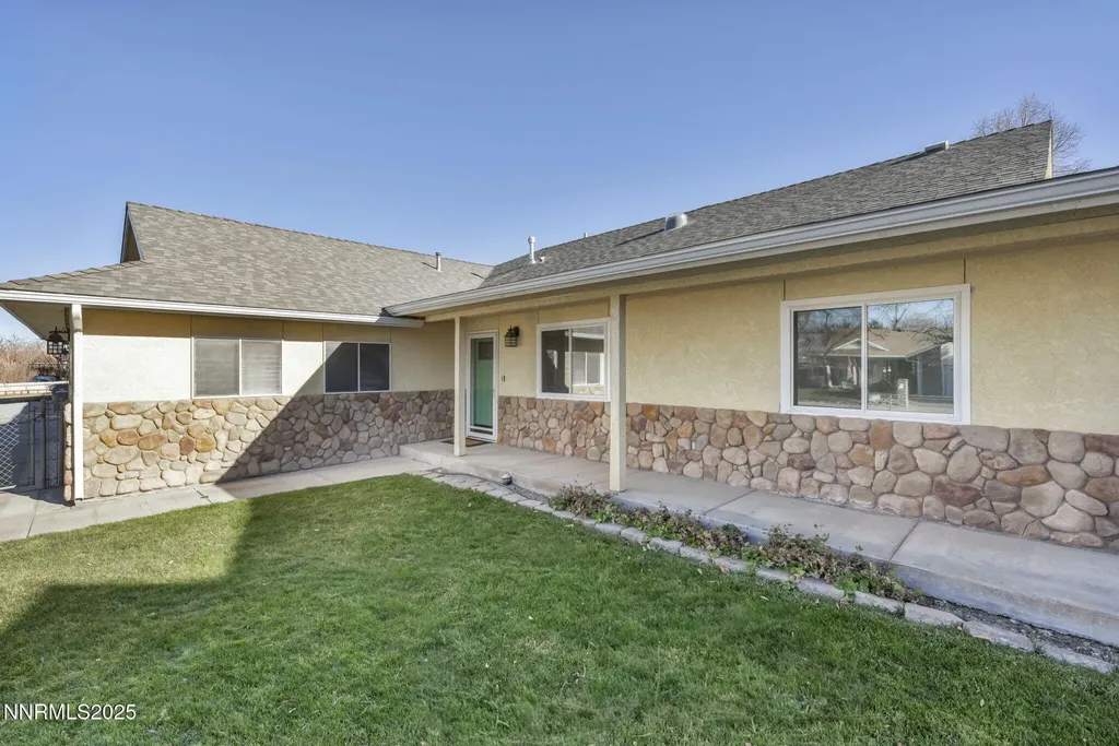 316 Kay Yerington NV 89447