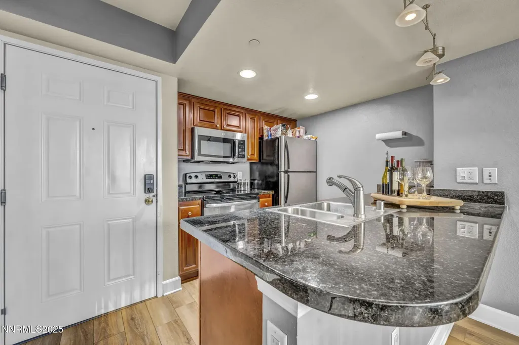 450 Arlington Reno NV 89503