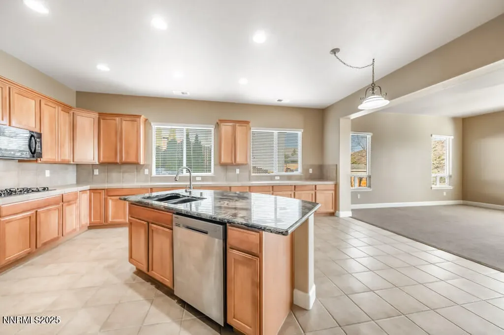 3240 Quartzite Reno NV 89523