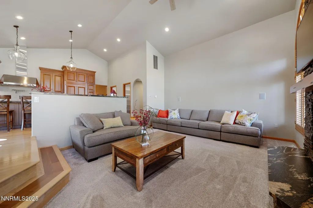 1205 Greensburg Reno NV 89509