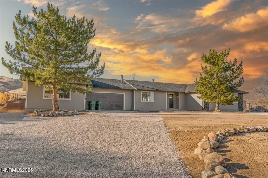 10655 Silver Spur Reno NV 89508