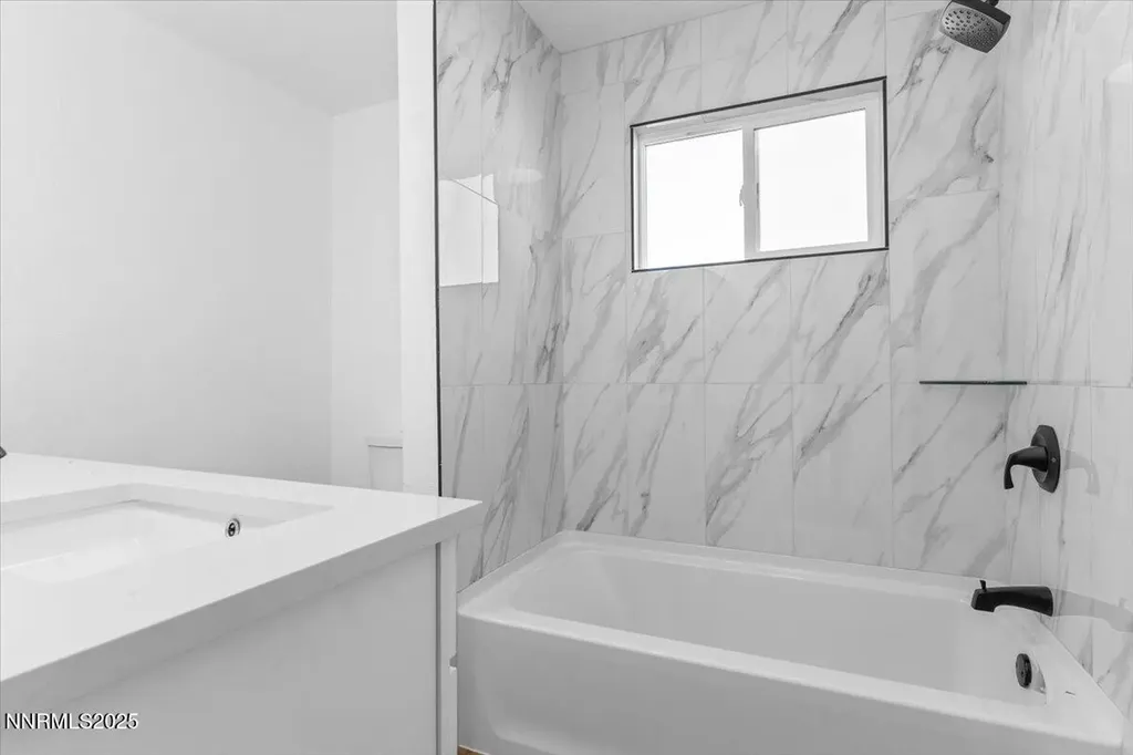 10655 Silver Spur Reno NV 89508