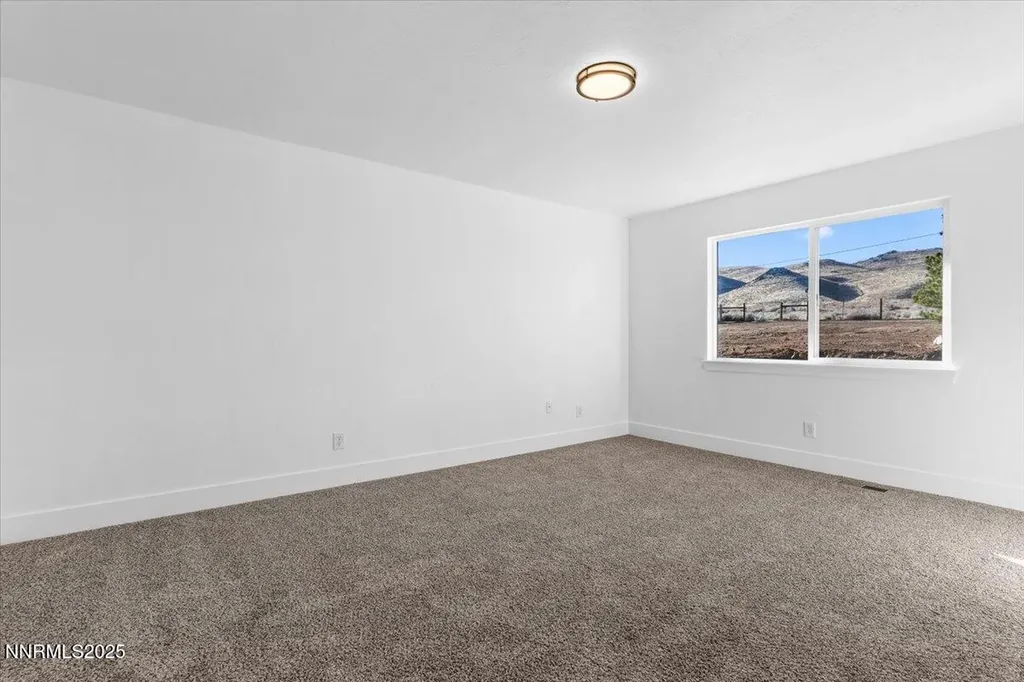10655 Silver Spur Reno NV 89508