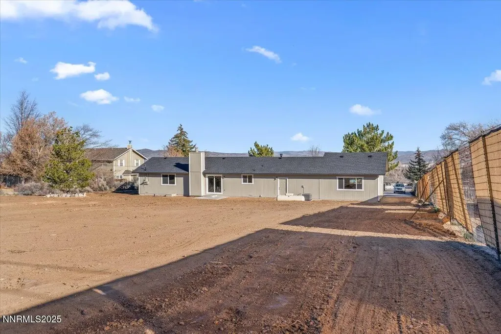 10655 Silver Spur Reno NV 89508