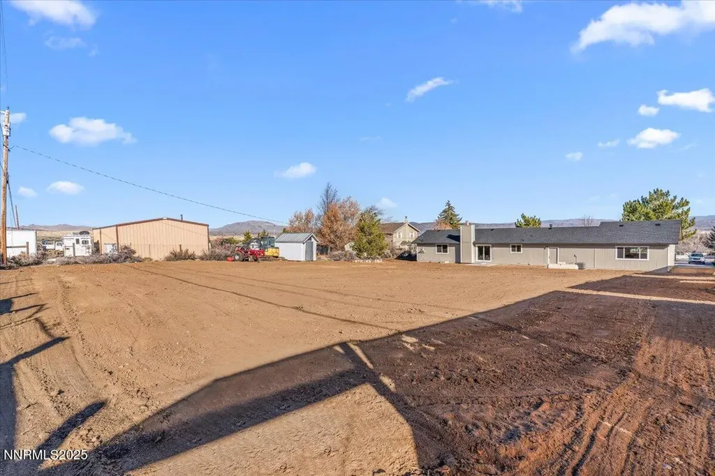 10655 Silver Spur Reno NV 89508