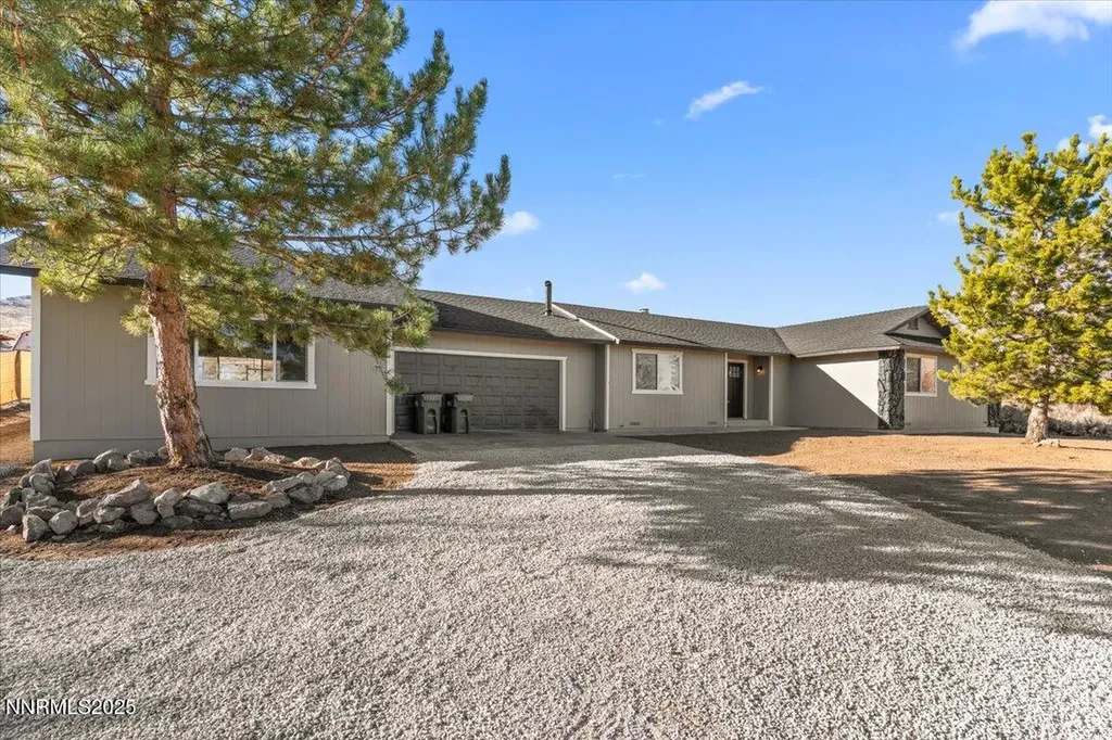 10655 Silver Spur Reno NV 89508