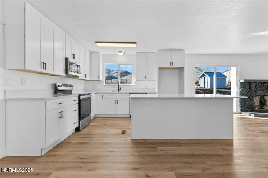 10655 Silver Spur Reno NV 89508