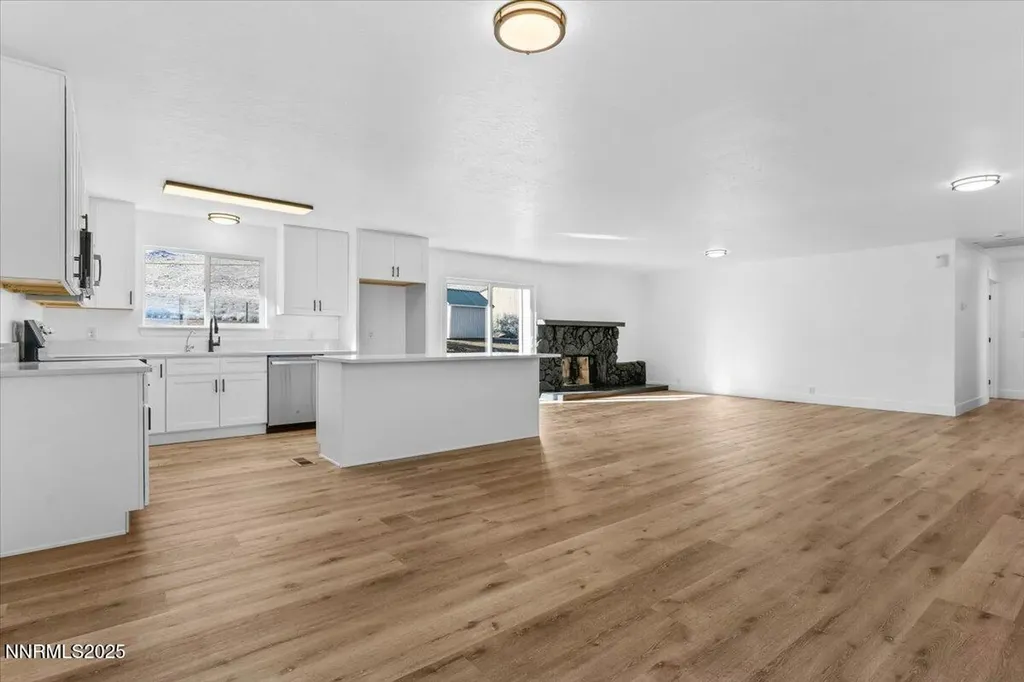 10655 Silver Spur Reno NV 89508