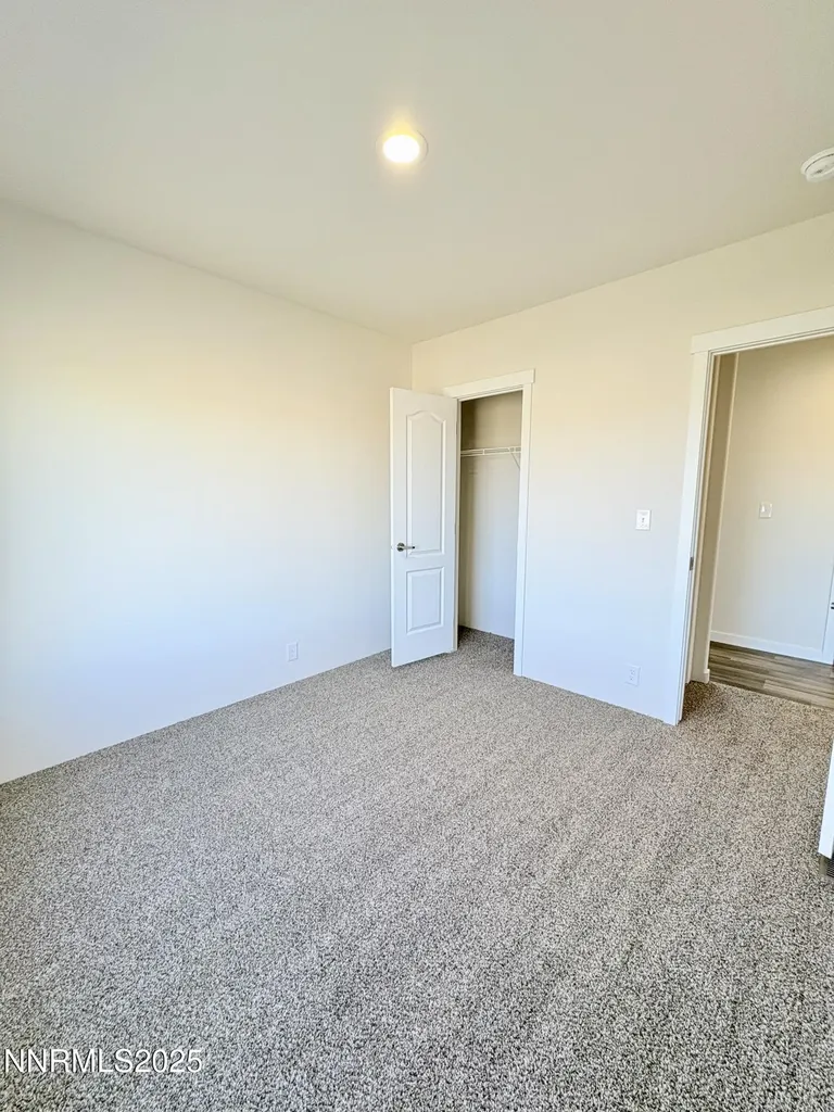 3135 Rawhide Silver Springs NV 89429