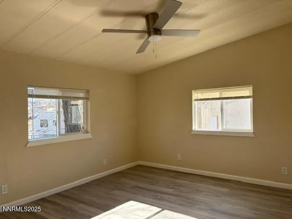 5595 Yukon Sun Valley NV 89433