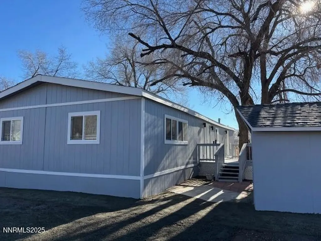 5595 Yukon Sun Valley NV 89433