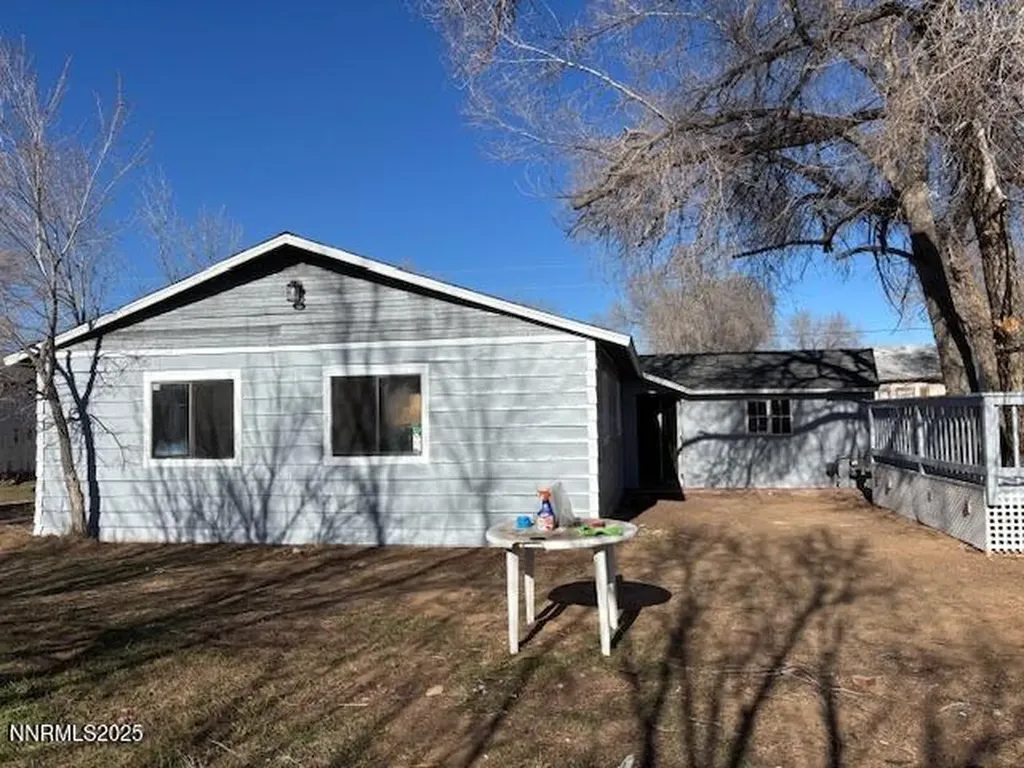 5595 Yukon Sun Valley NV 89433