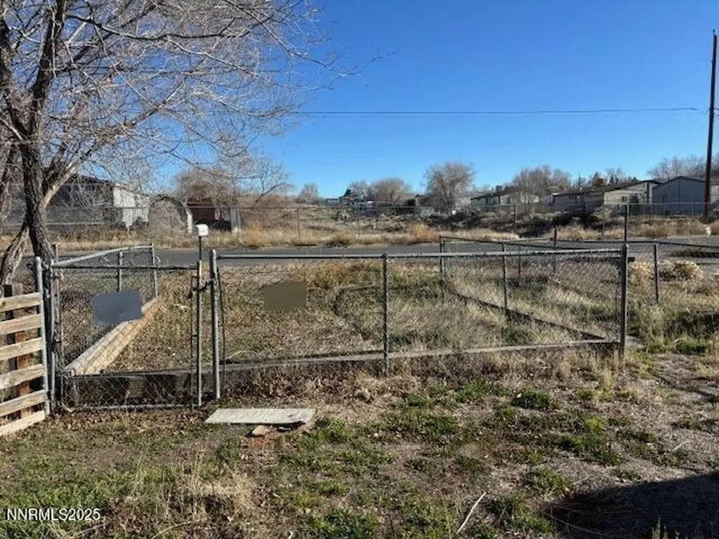 5595 Yukon Sun Valley NV 89433