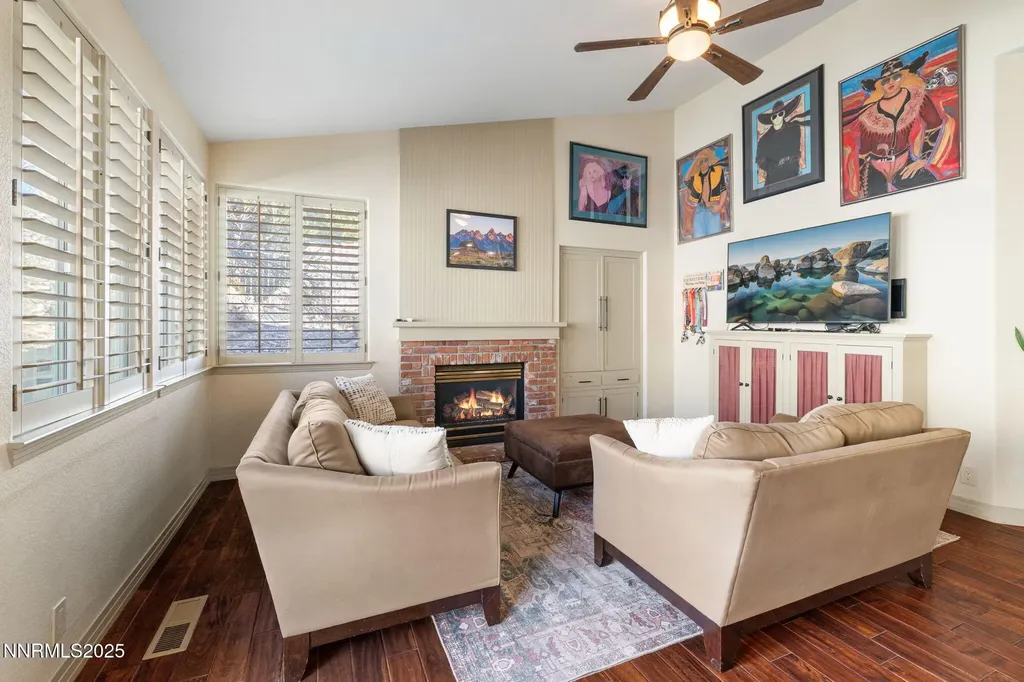 2255 Hogan Reno NV 89523