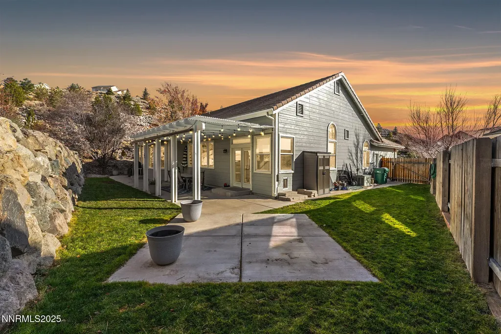 2255 Hogan Reno NV 89523