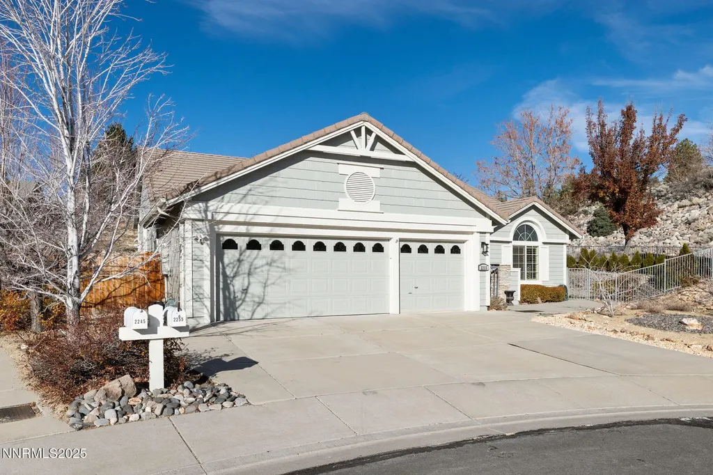 2255 Hogan Reno NV 89523