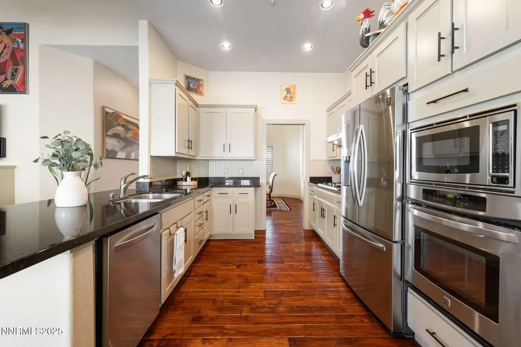 2255 Hogan Reno NV 89523