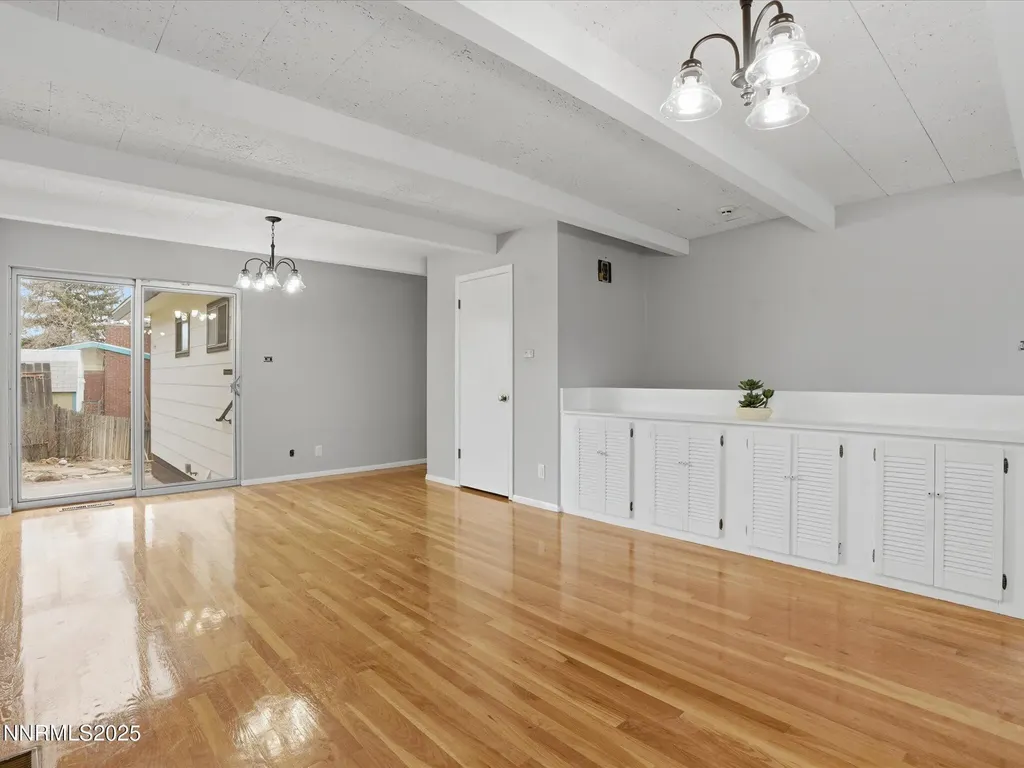 960 12th Reno NV 89503