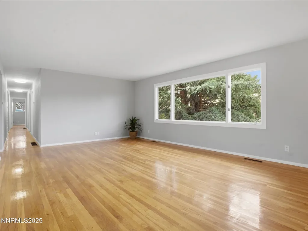 960 12th Reno NV 89503