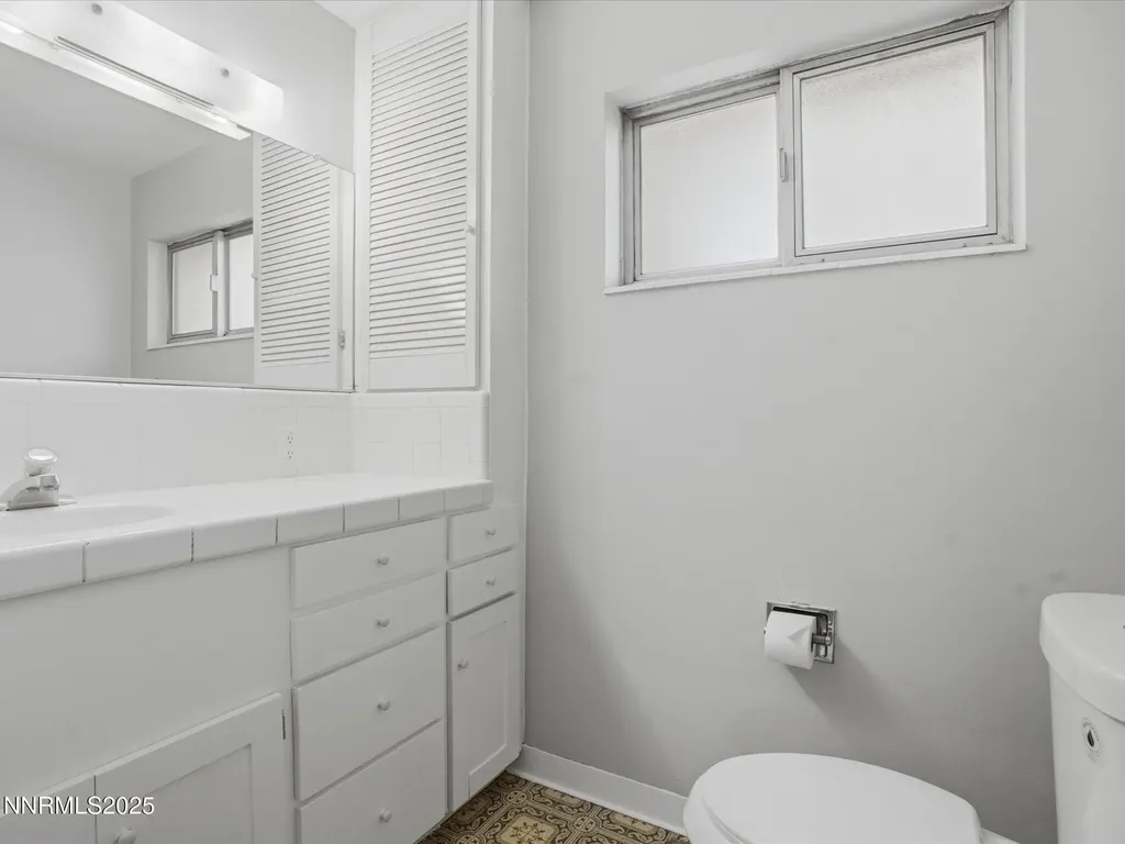 960 12th Reno NV 89503