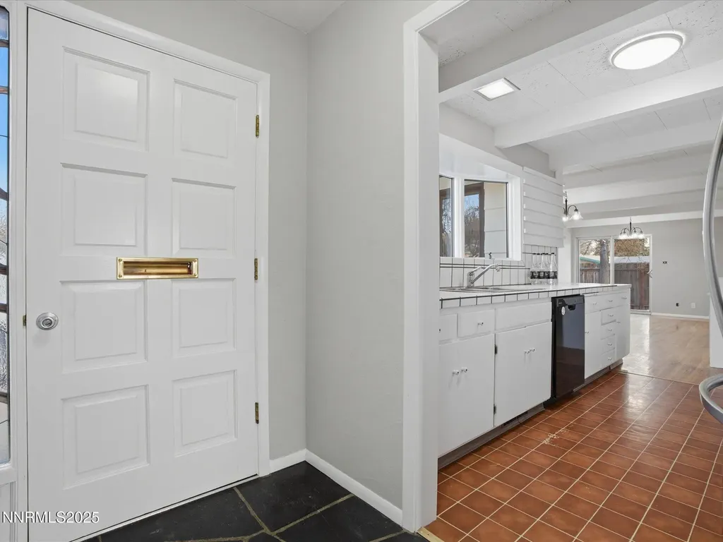 960 12th Reno NV 89503