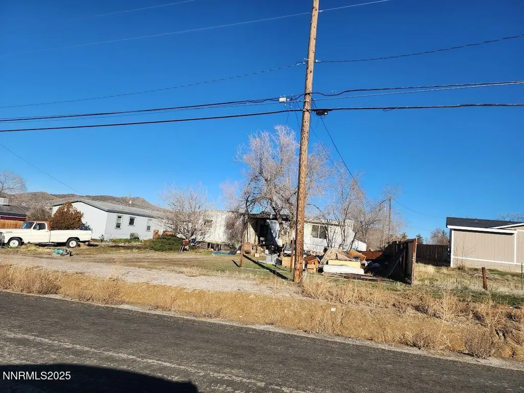 735 4th Sun Valley NV 89433