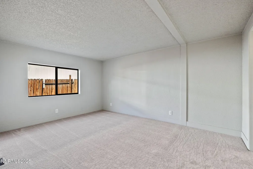 2720 Dahlia Reno NV 89512