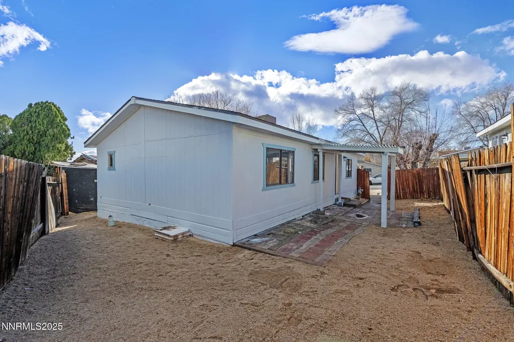 2720 Dahlia Reno NV 89512