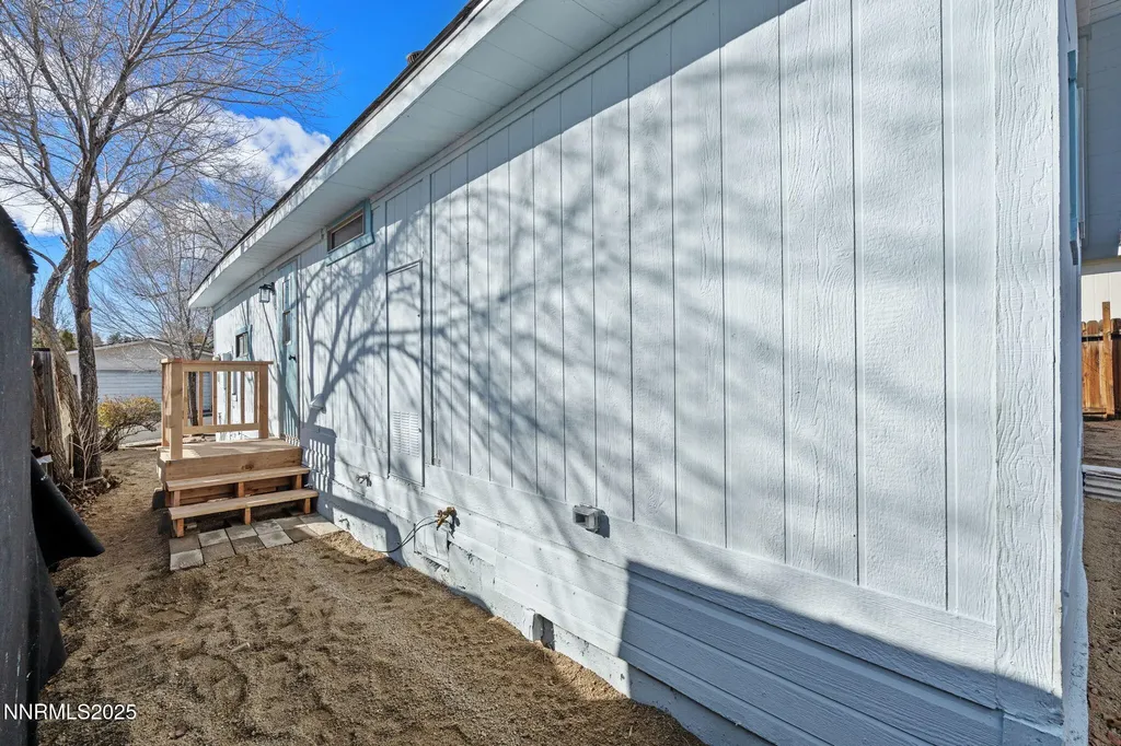 2720 Dahlia Reno NV 89512