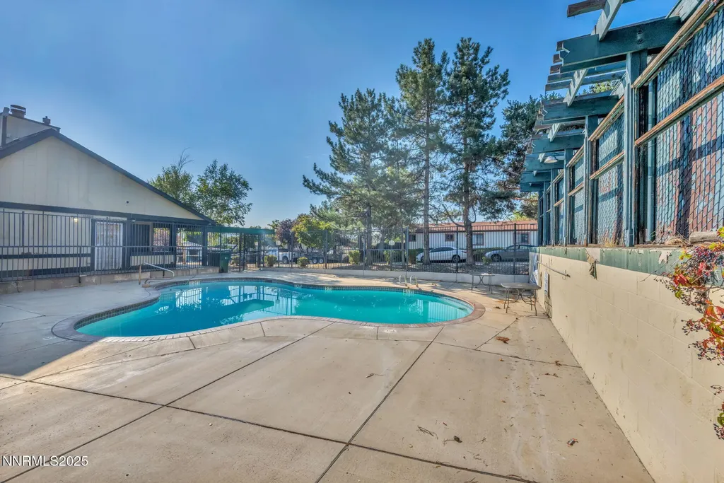 2720 Dahlia Reno NV 89512