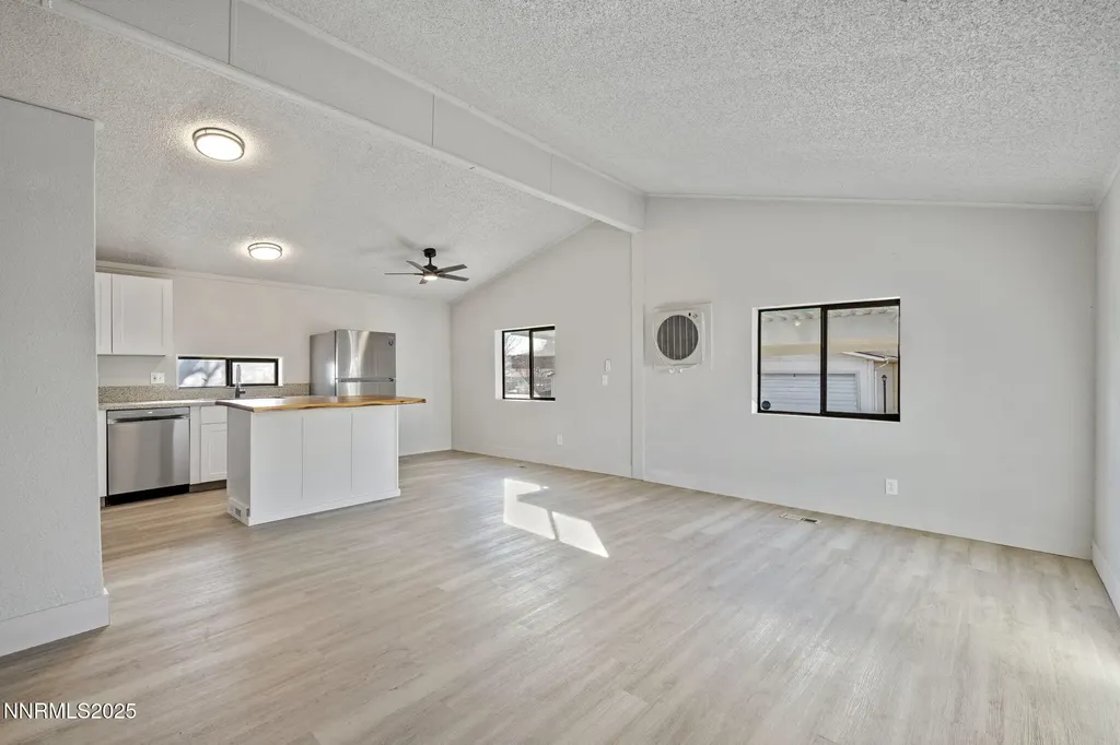2720 Dahlia Reno NV 89512