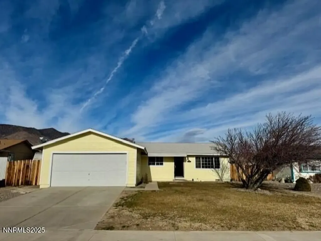 2044 Lonnie Dayton NV 89403