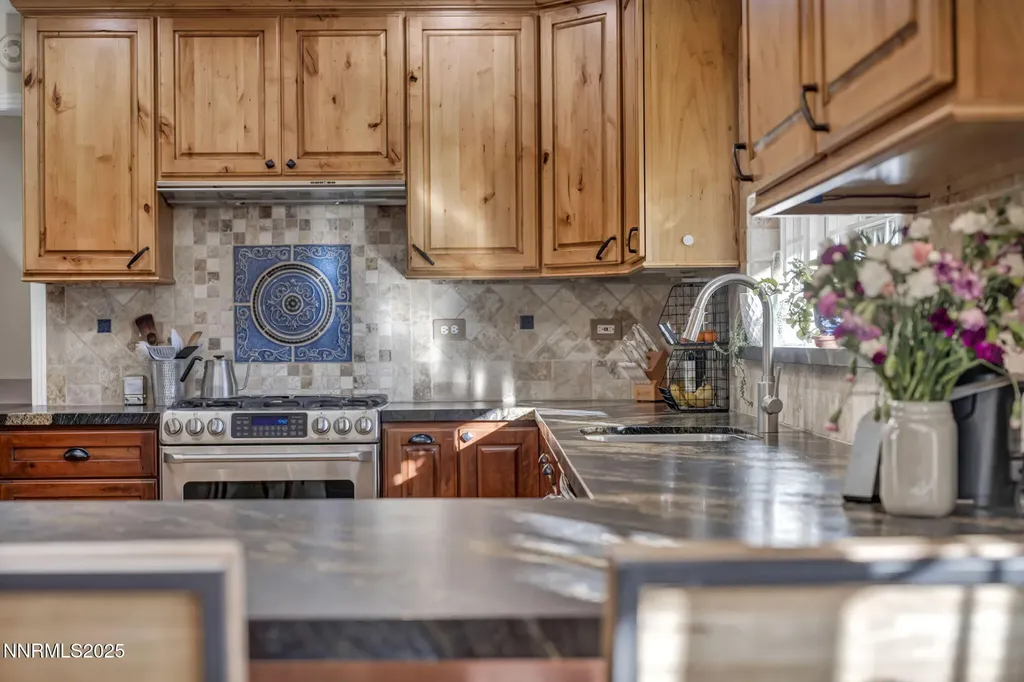 1760 Marla Reno NV 89509