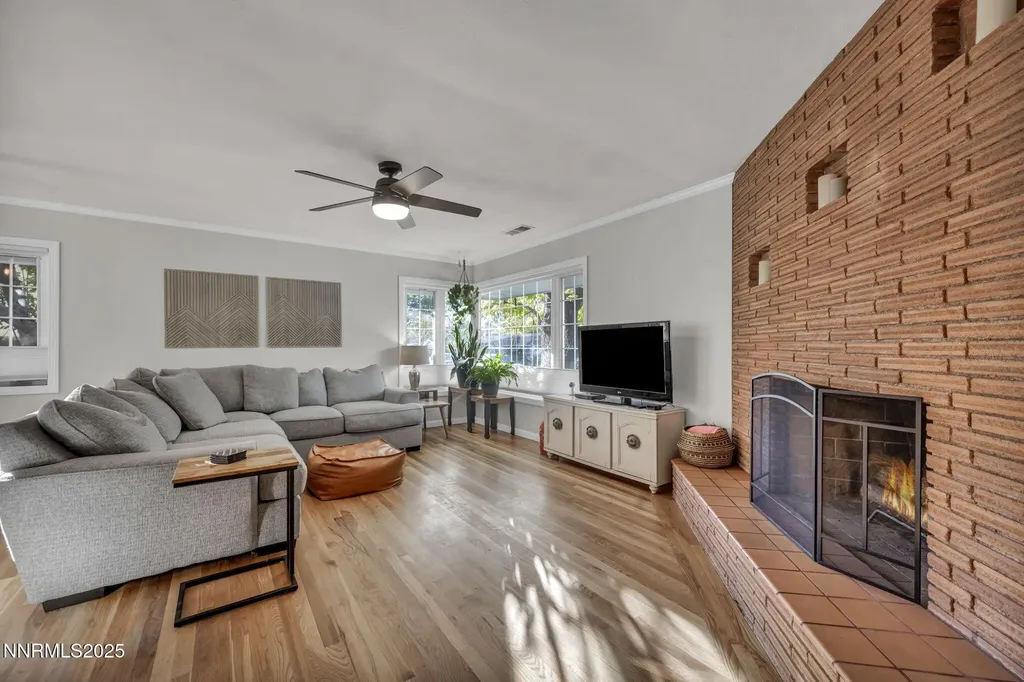 1760 Marla Reno NV 89509