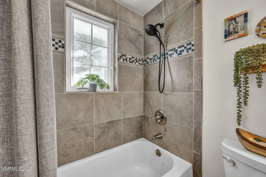 1760 Marla Reno NV 89509
