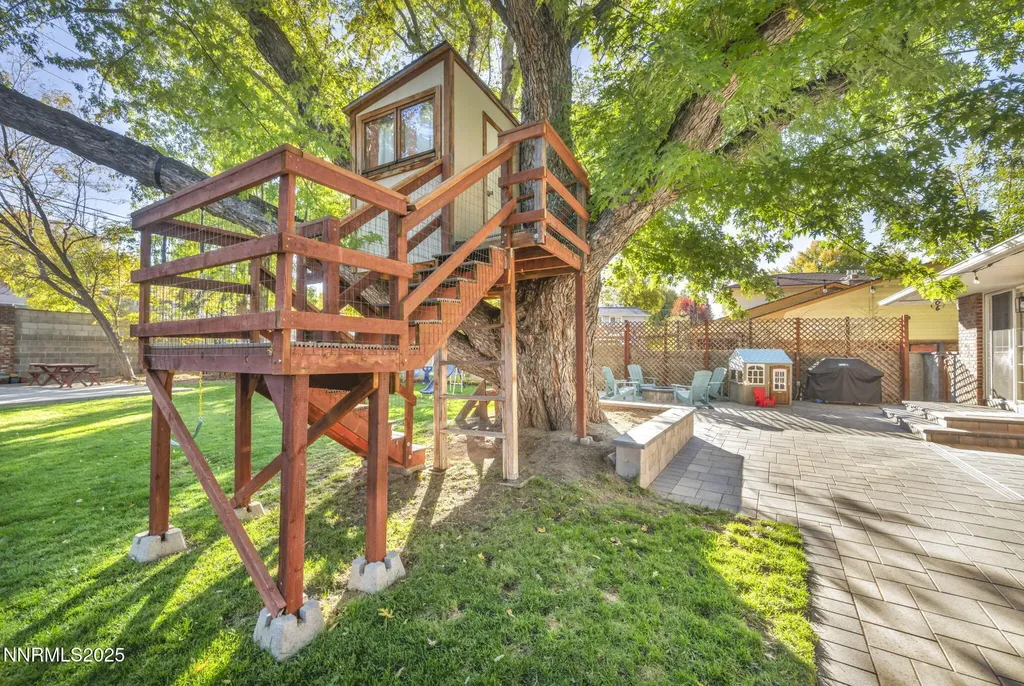 1760 Marla Reno NV 89509
