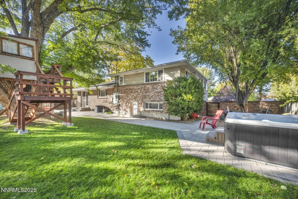 1760 Marla Reno NV 89509