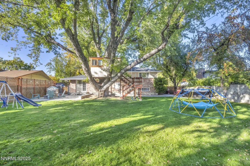 1760 Marla Reno NV 89509