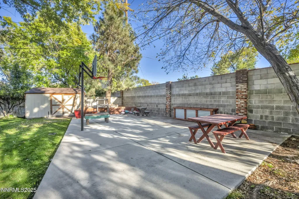 1760 Marla Reno NV 89509