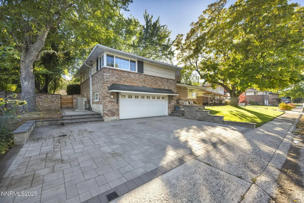 1760 Marla Reno NV 89509