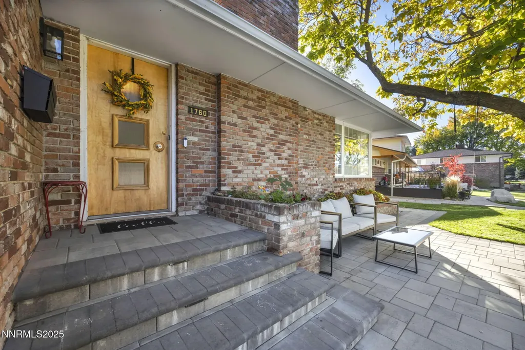 1760 Marla Reno NV 89509