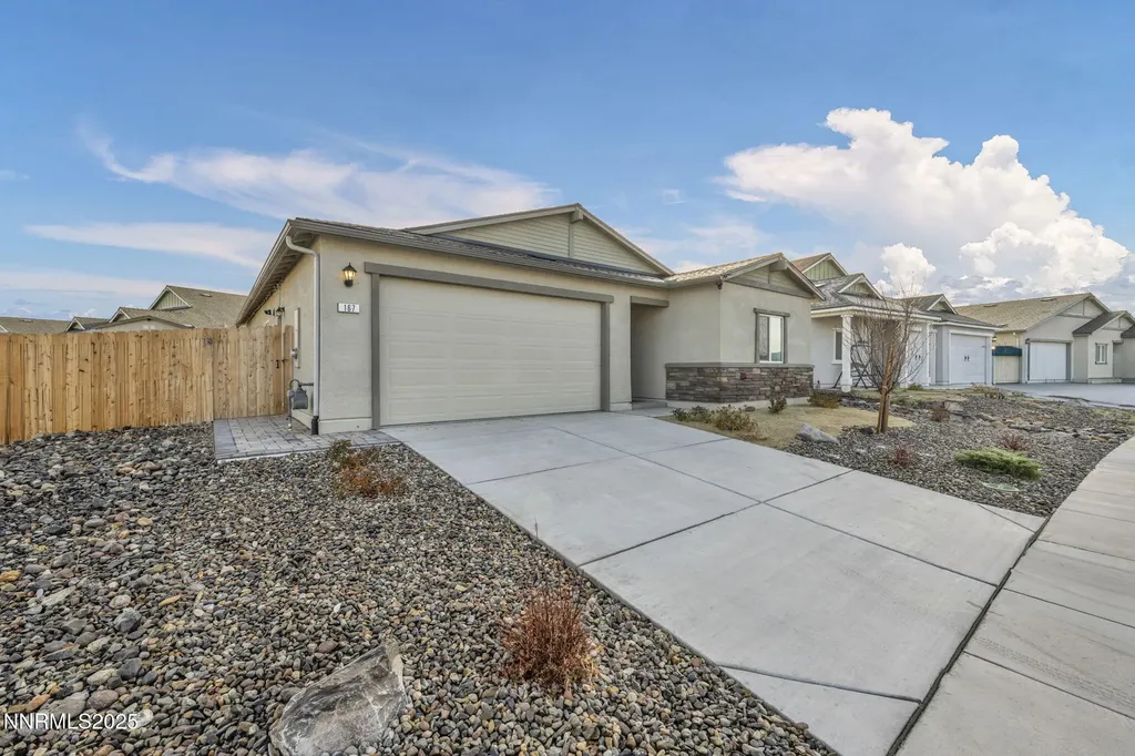 167 Butte Creek Dayton NV 89403