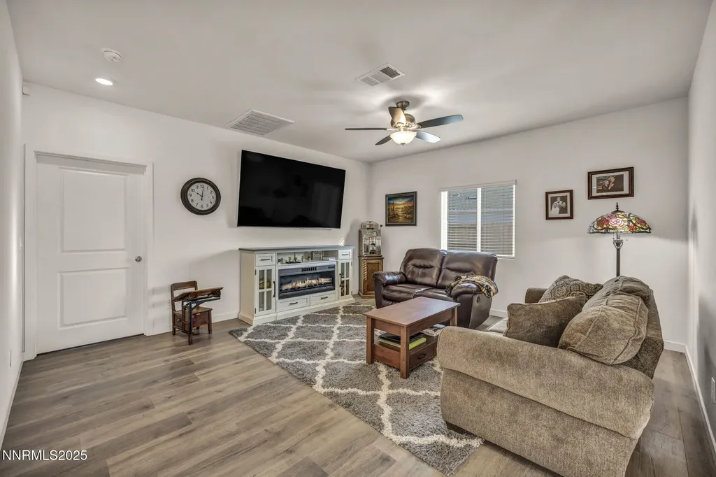 167 Butte Creek Dayton NV 89403