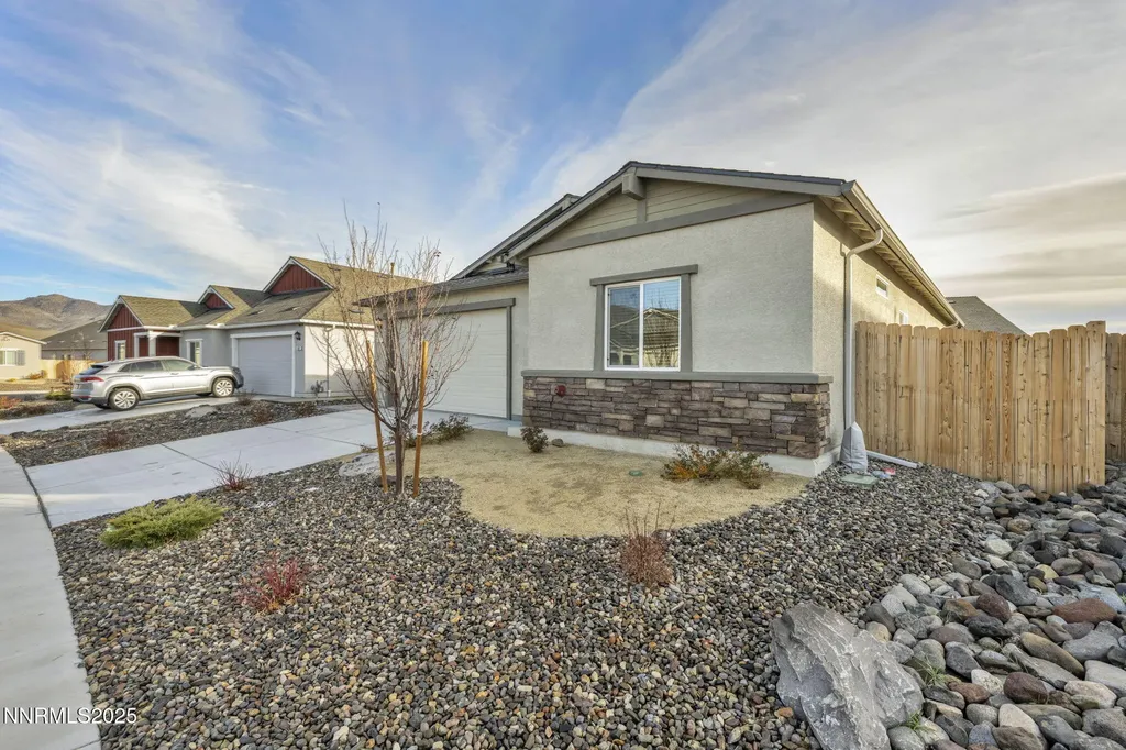 167 Butte Creek Dayton NV 89403